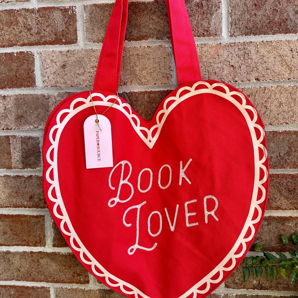 Barnes & Noble Red Heart Book Lover tote